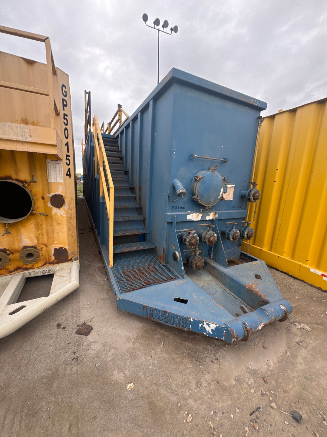 Front of open top frac tank #GP28039