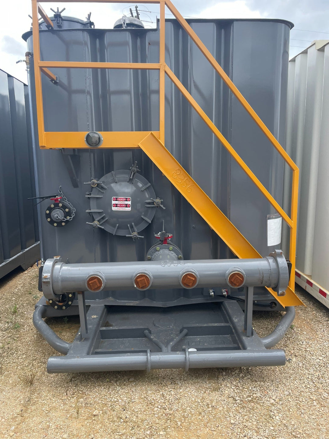 Dragon Flat Roof Frac Tank (8356)