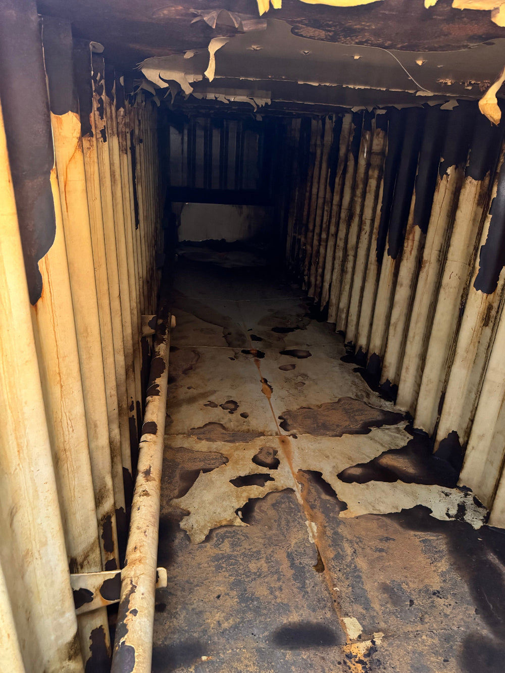 Interior of red dragon frac tank #FM742R