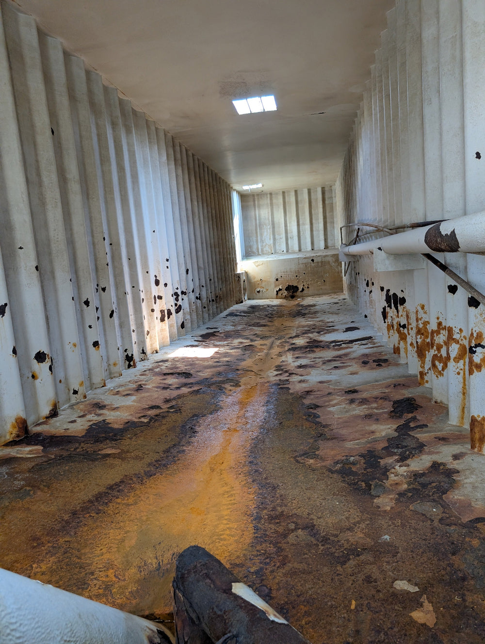 Interior of yellow Wichita frac tank #GP50186