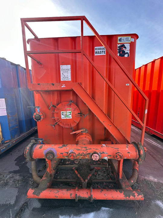 Dragon Flat Roof Frac Tank with External Manifold *RED* (21,000 gal.) (26972)