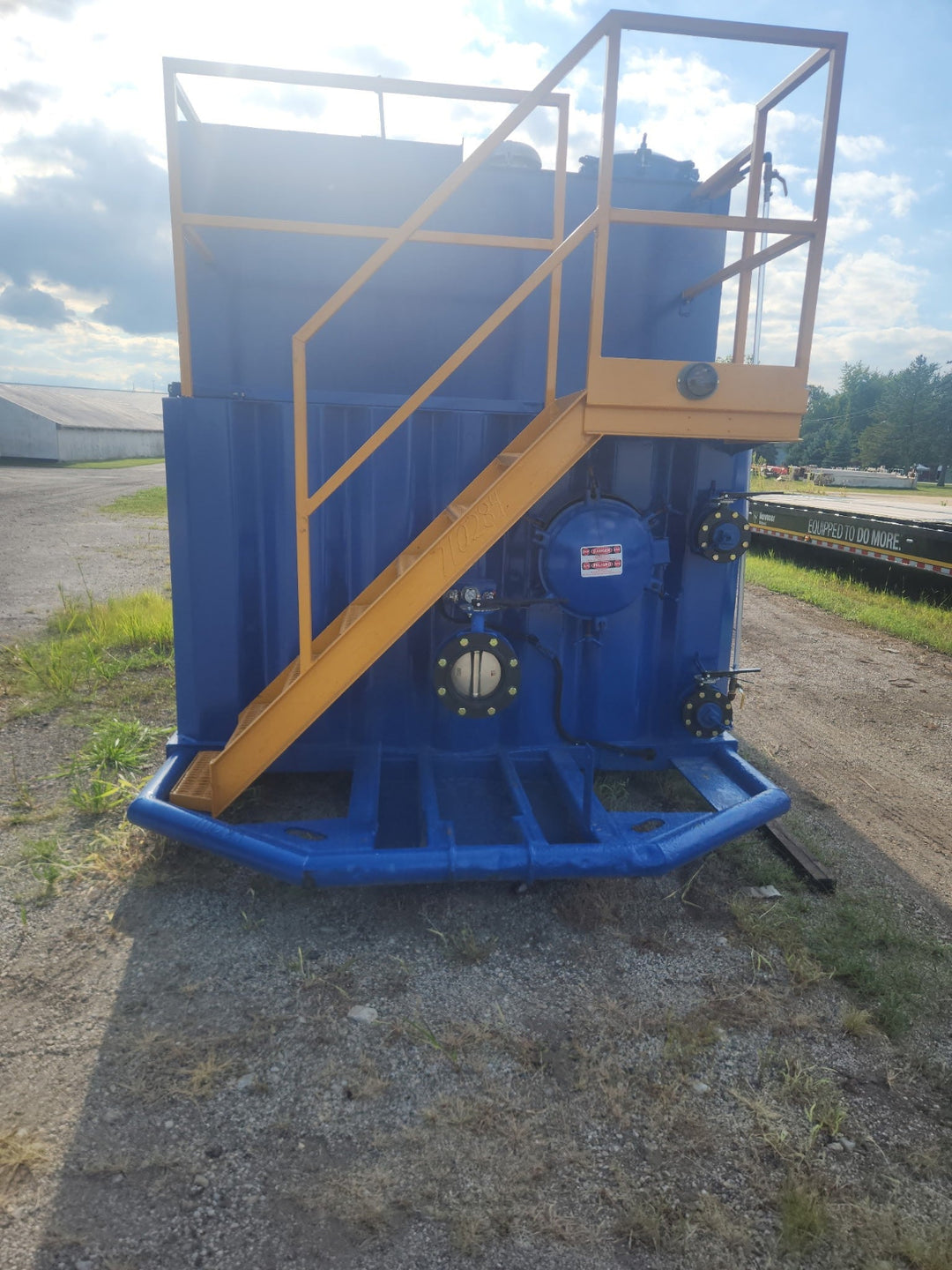 Front of refurbished frac tank in Congerville, IL