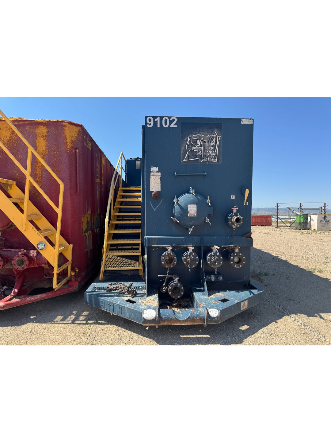 Front of blue pinnacle frac tank #9102
