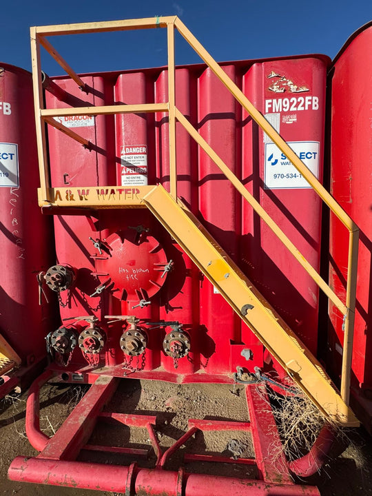 Front of red Dragon frac tank #FM922FB