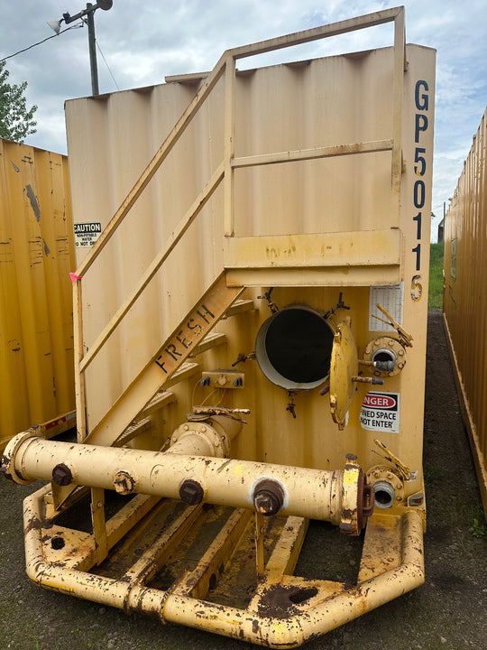 The front of yellow Wichita 21,000 gallon frac tank #GP50115