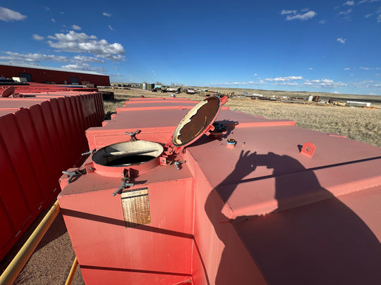 Pinnacle Side Stair Frac Tank (C653)