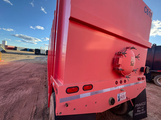 Pinnacle Side Stair Frac Tank (C613)
