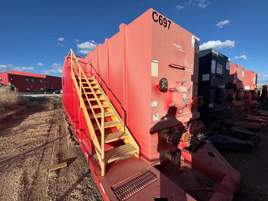 Pinnacle Side Stair Frac Tank (C697)