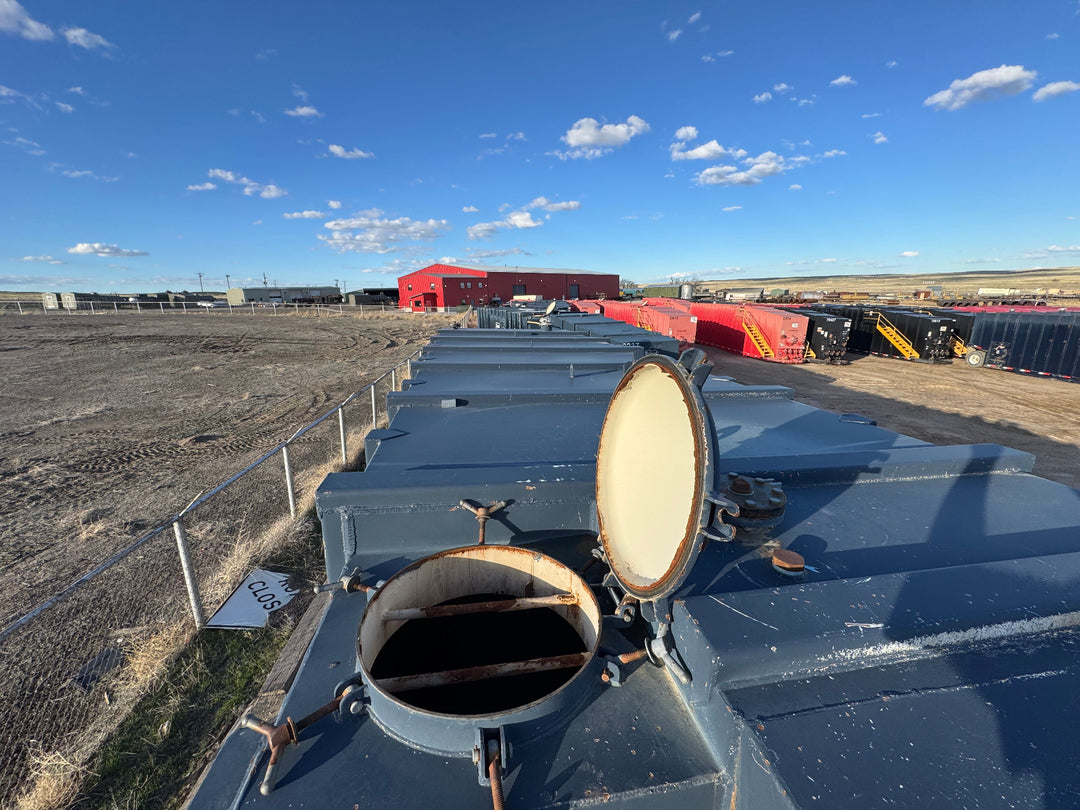 ER Manufacturing Side Stair Frac Tank (ER102H)