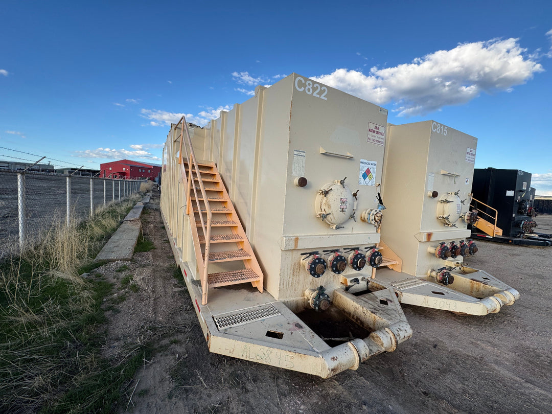 Pinnacle Side Stair Frac Tank (C822)