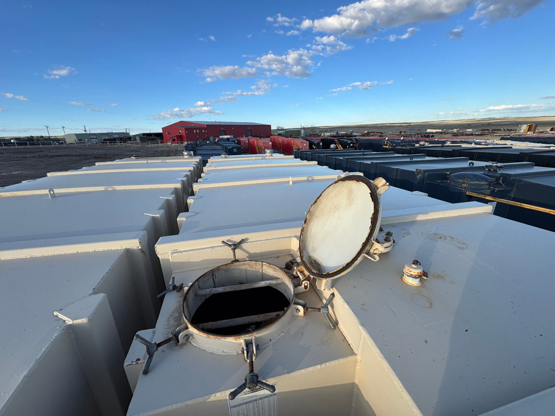 Pinnacle Side Stair Frac Tank (C815)