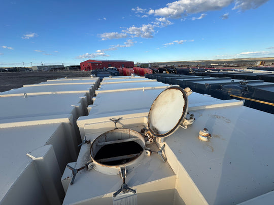 Pinnacle Side Stair Frac Tank (C815)