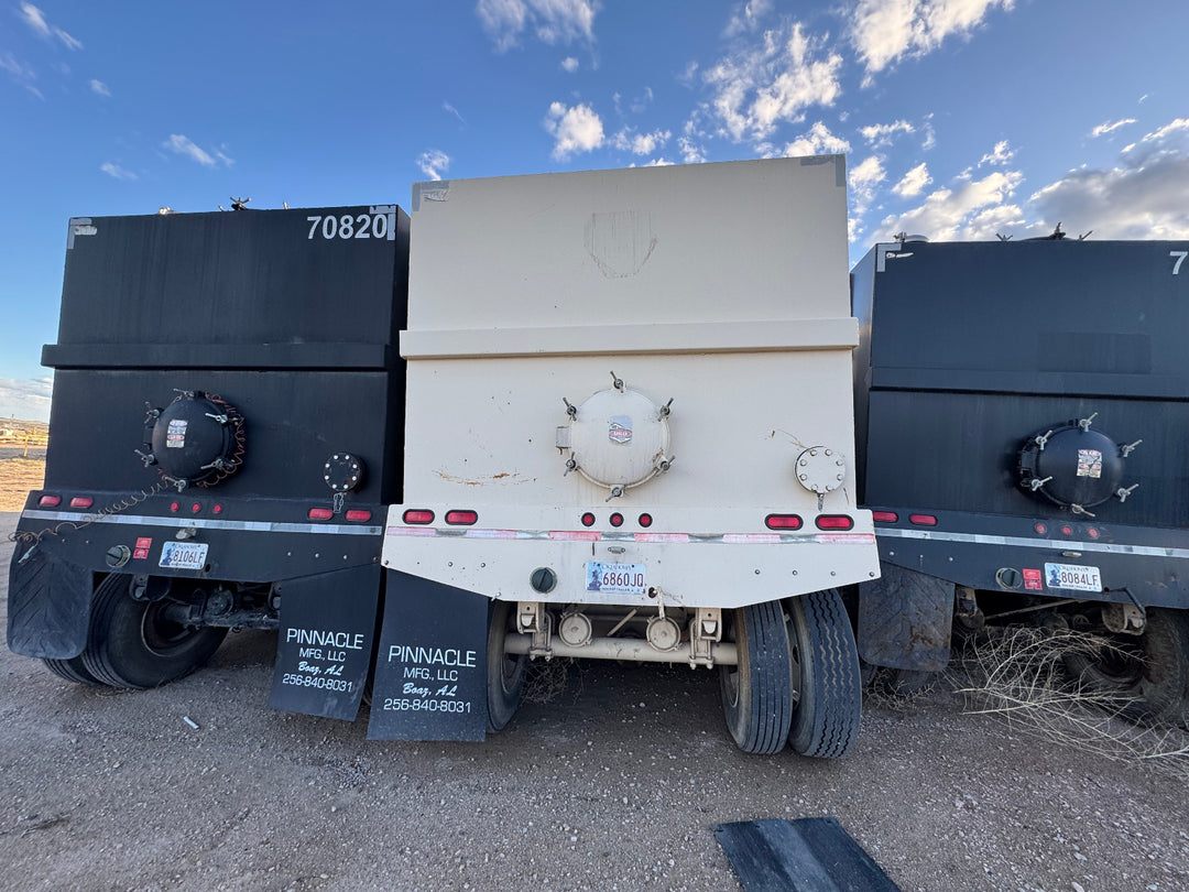 Pinnacle Side Stair Frac Tank (C830)