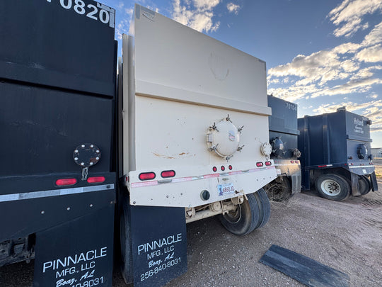 Pinnacle Side Stair Frac Tank (C830)