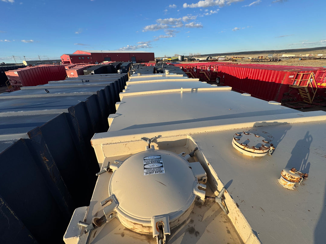 Pinnacle Side Stair Frac Tank (C836)