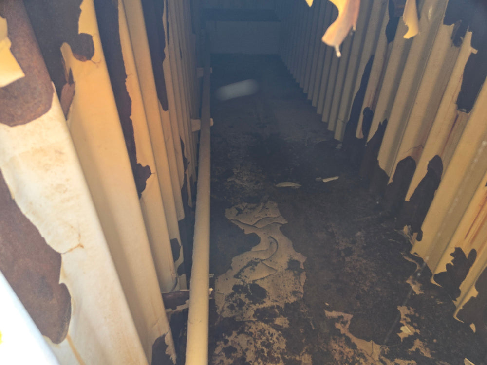 Interior of Dragon flat roof frac tank #FM810