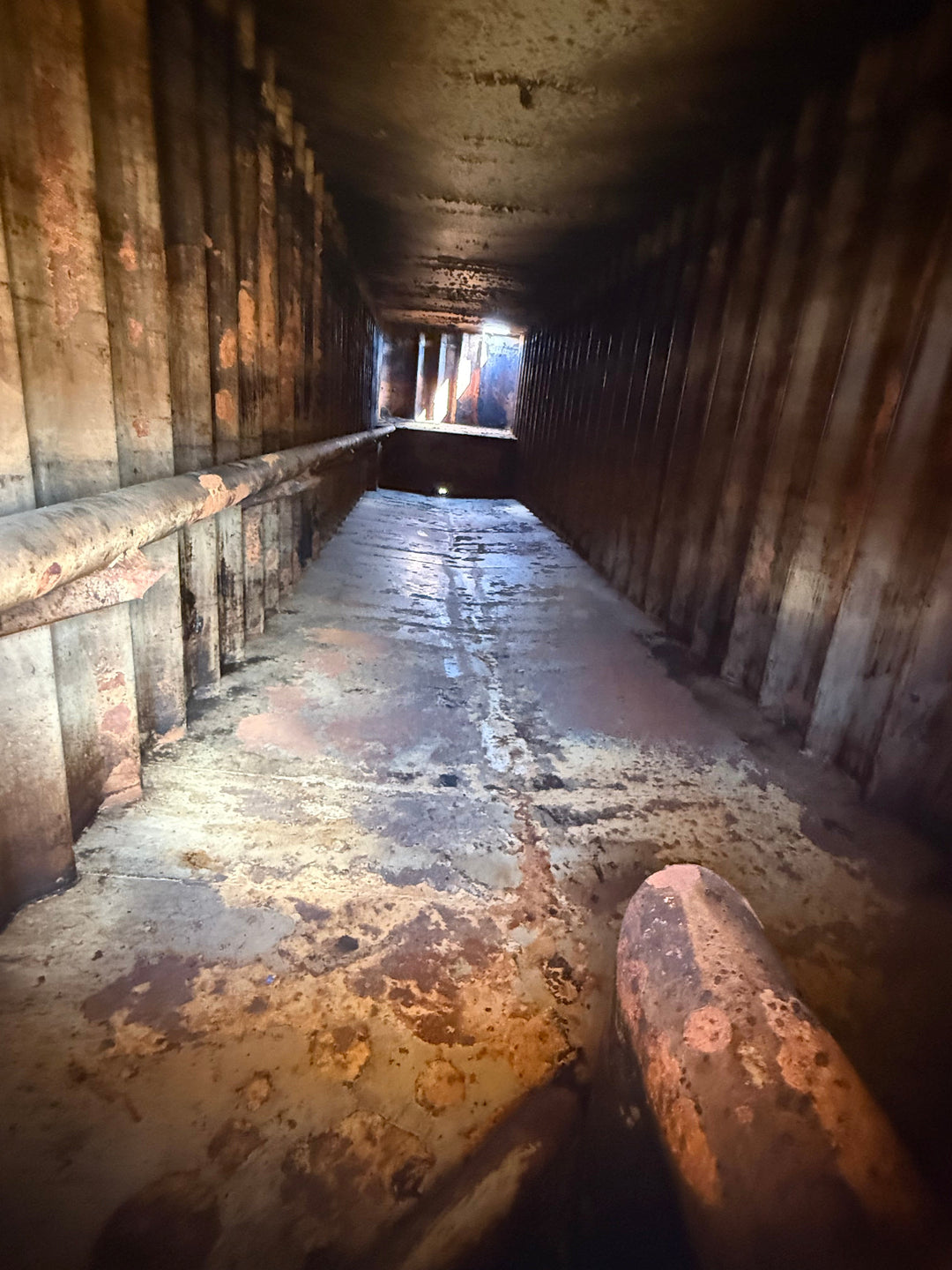 Interior of Dragon flat top frac tank #GP53995