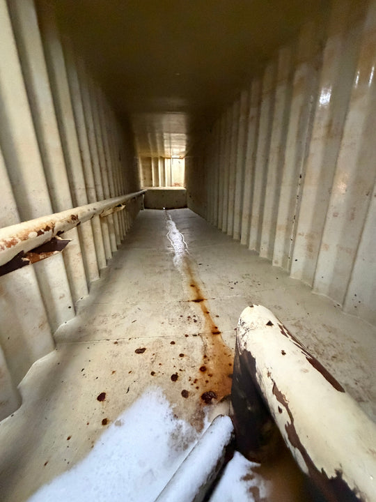 Interior of Dragon flat top frac tank #GP54085