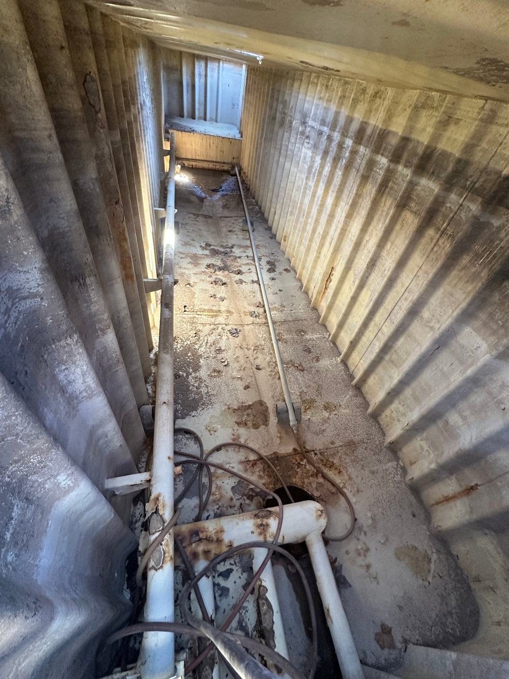 The interior of yellow Dragon 21,000 gallon frac tank #GP53166