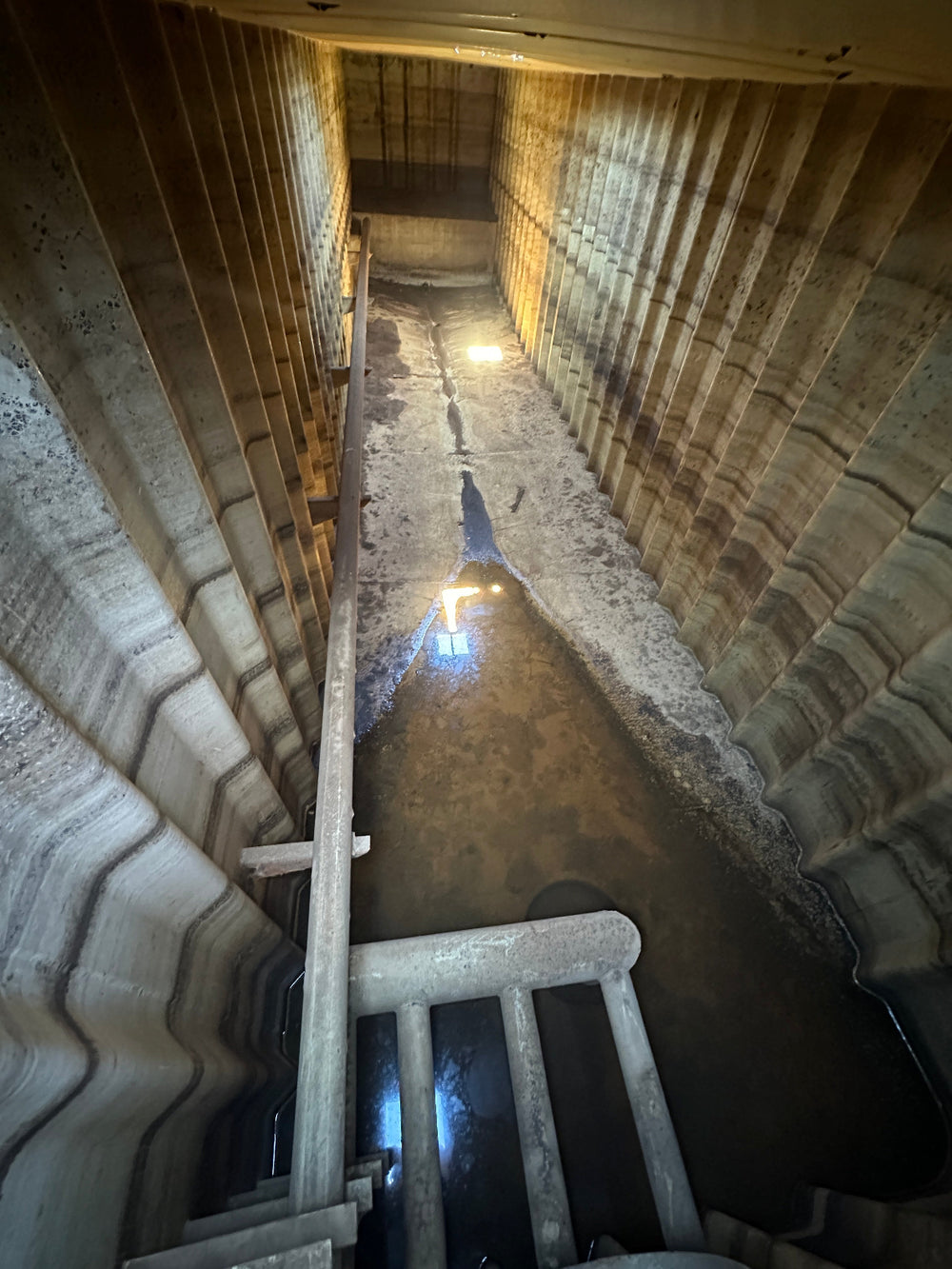 The interior of yellow Dragon 21,000 gallon frac tank #GP53171