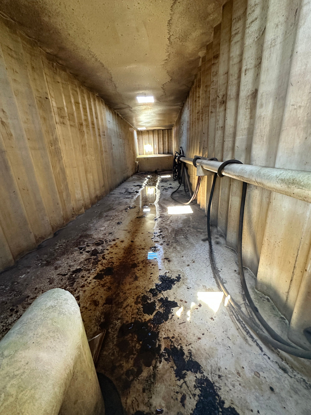 Interior of yellow 21,000 gallon Wichita flat top frac tank #WTM071699