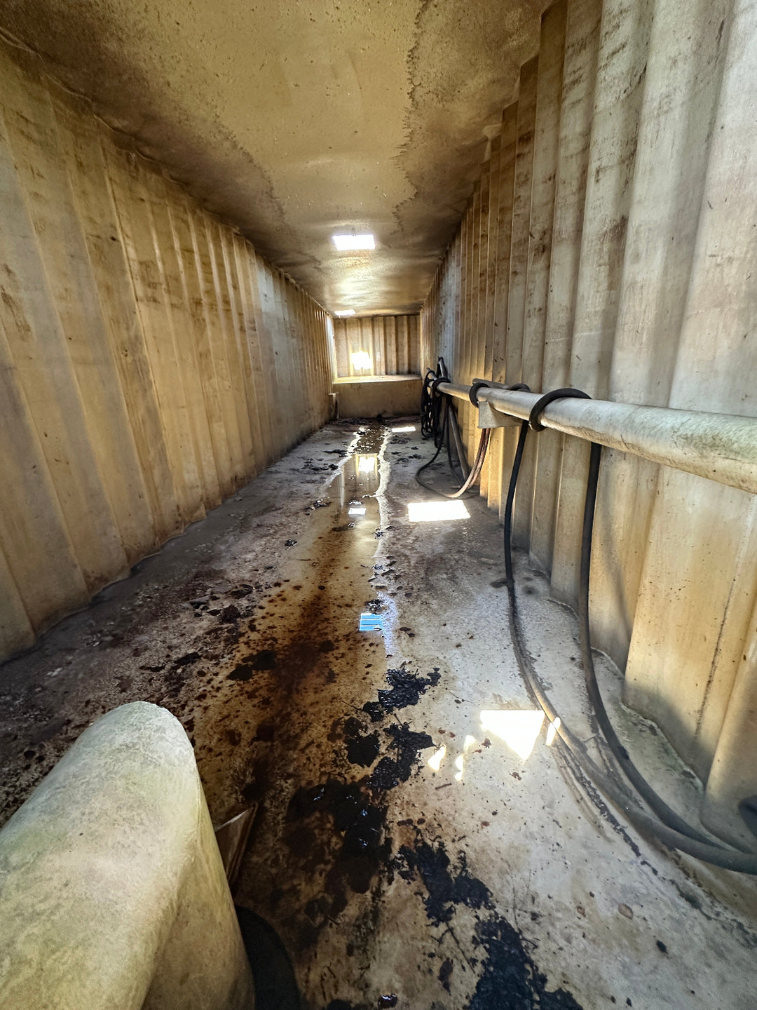 Interior of yellow 21,000 gallon Wichita flat top frac tank #WTM071699
