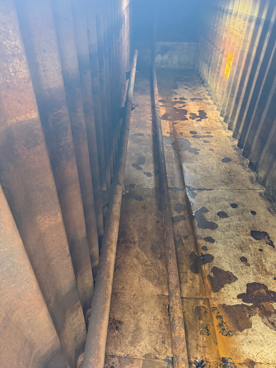 Interior of red dragon flat top frac tank #1445