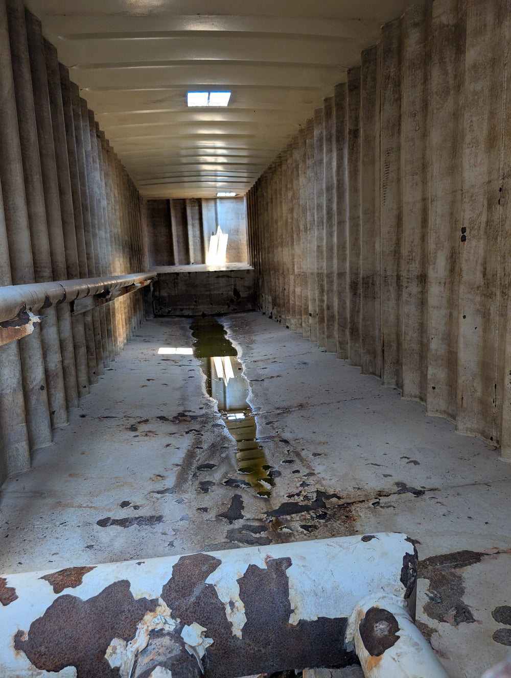 Interior of yellow Dragon frac tank #GP53103