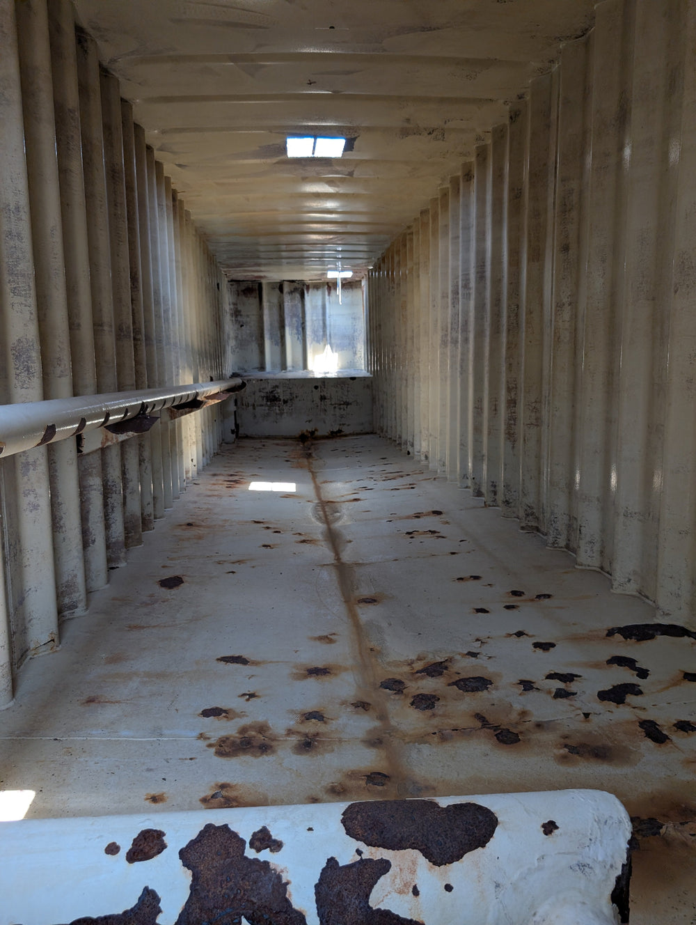 Interior of yellow Dragon frac tank #GP53141