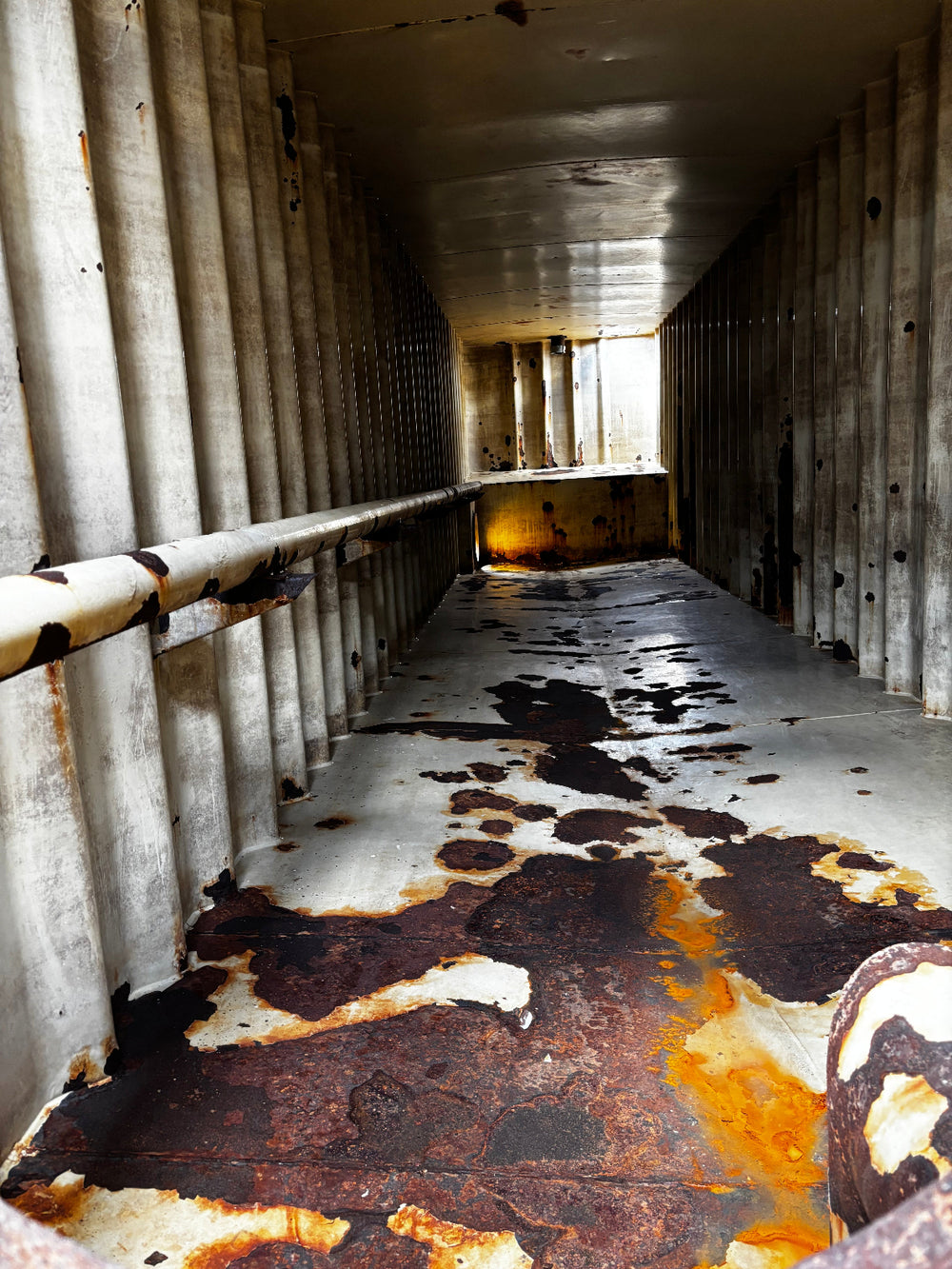 Interior of yellow Dragon frac tank #GP53531