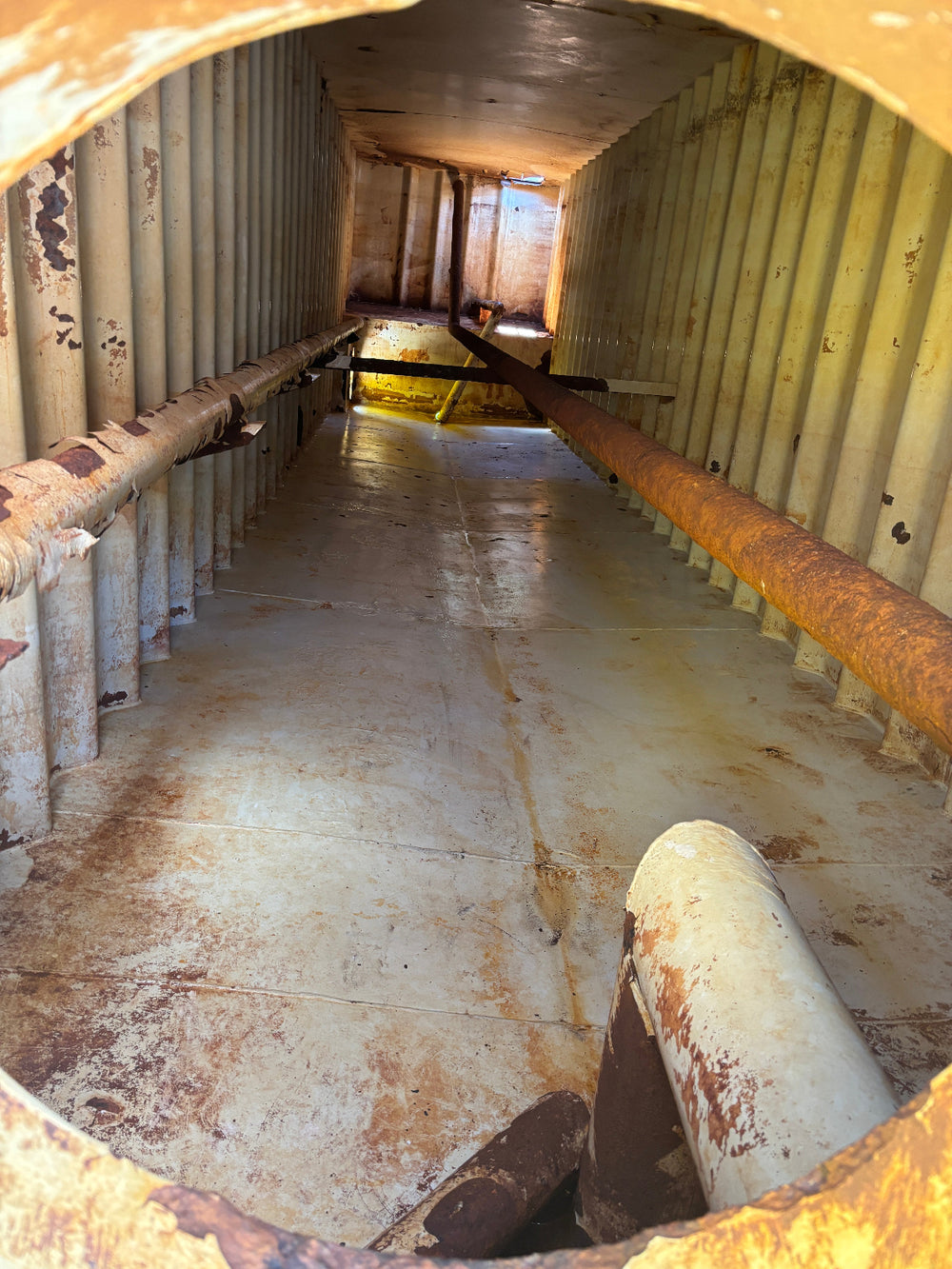 Interior of yellow Dragon frac tank #0760422