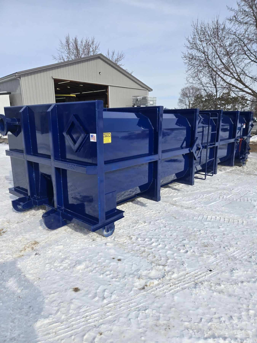 Rear of blue vacuum box