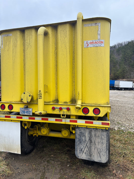 View of the rear of the yellow Dragon 21,000 gallon frac tank #0760509