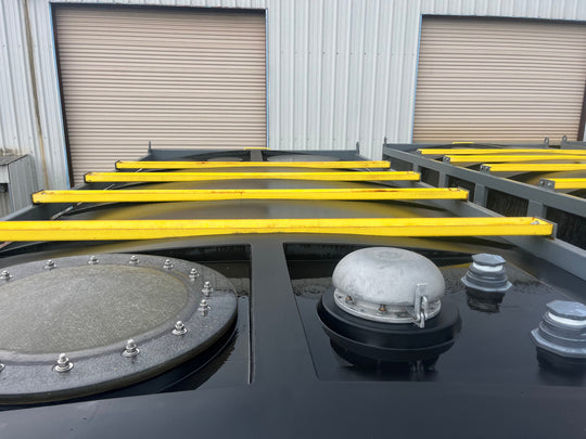Roof of Pinnacle mini frac tank (6,300 gallons)