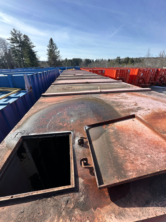 The roof of red Salty's 21,000 gallon frac tank #26464