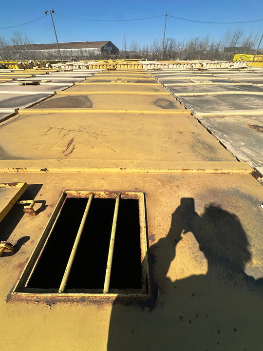 Top view of yellow Wichita 21,000 gallon frac tank #GP50194