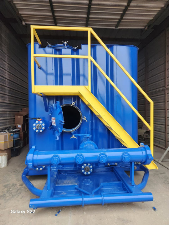 *BLUE* REFURBISHED 21,000 Gallon Dragon Flat Roof Frac Tank with External Manifold